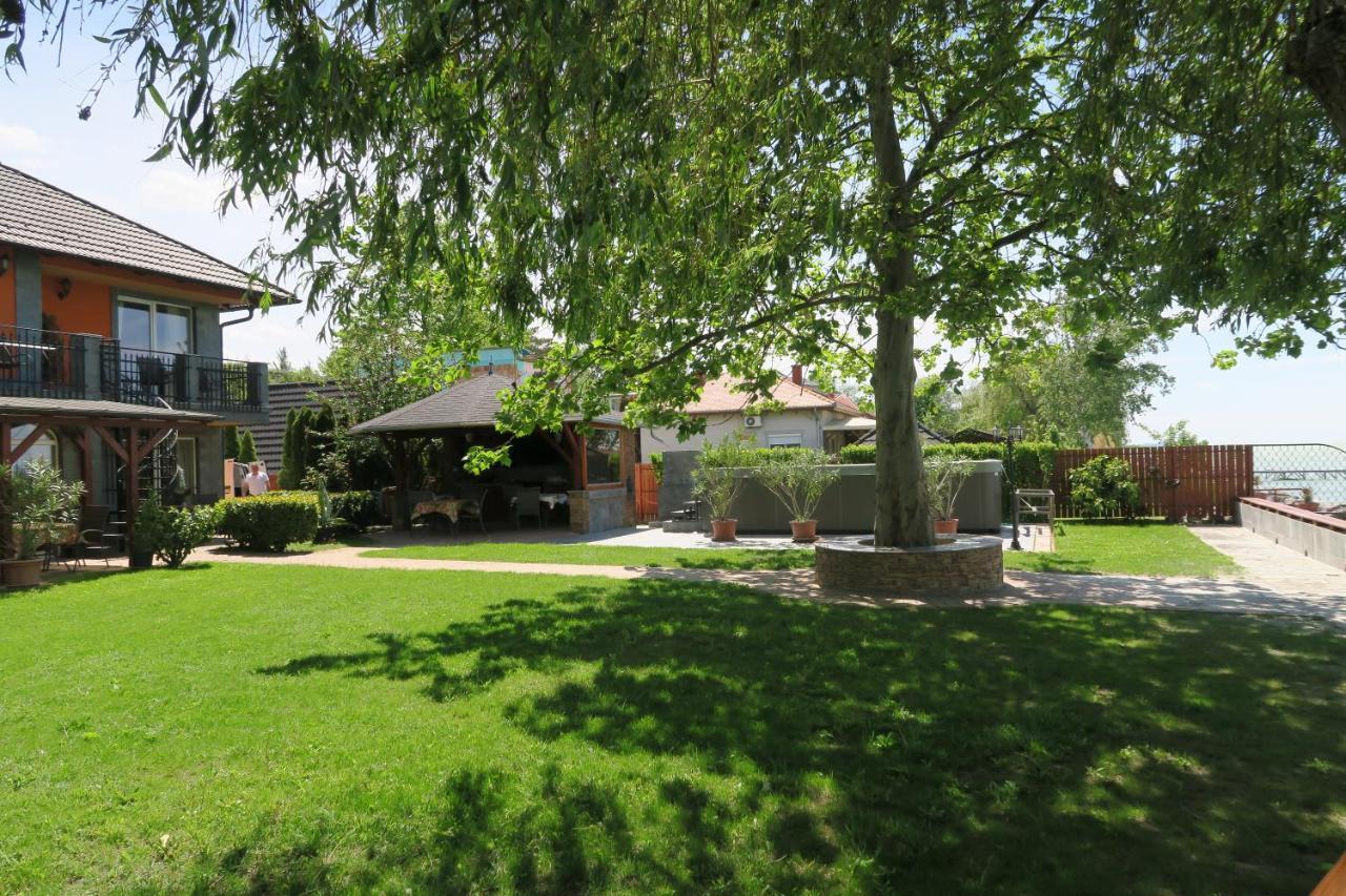 Granit Villa Balatonszarszo Exterior photo