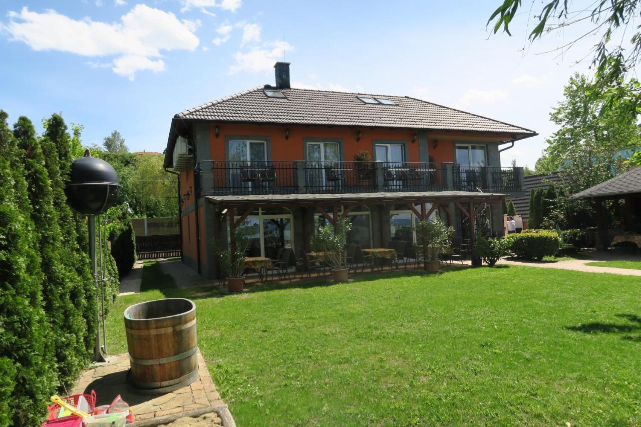 Granit Villa Balatonszarszo Exterior photo