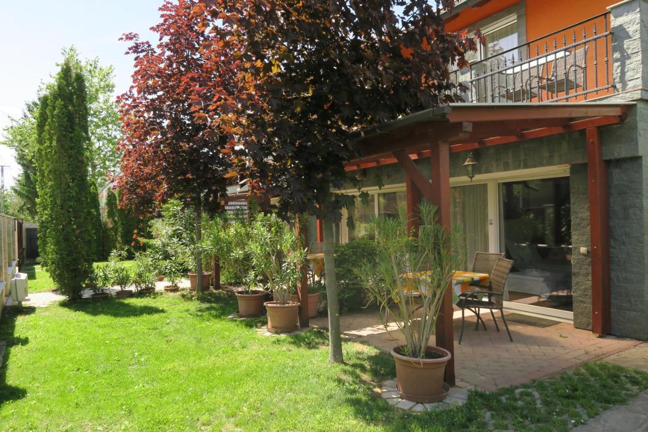 Granit Villa Balatonszarszo Exterior photo